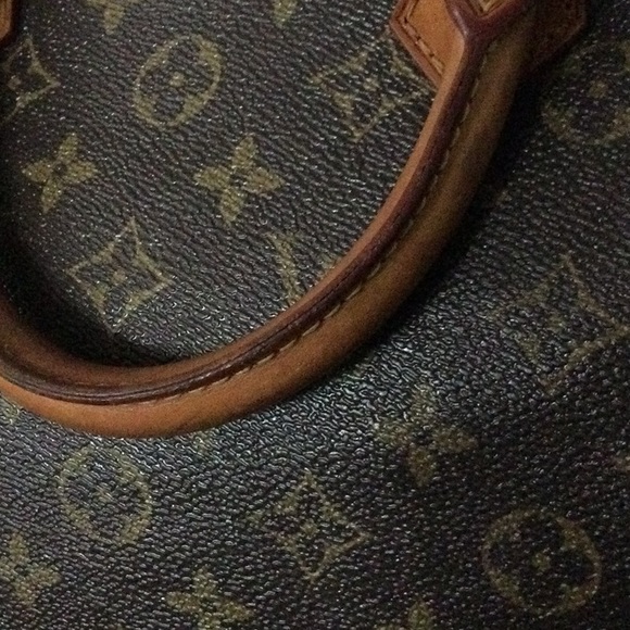 LOUIS VUITTON - Picture 3 of 8